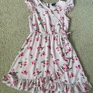 EUC Pink floral dress Sz M 10/12